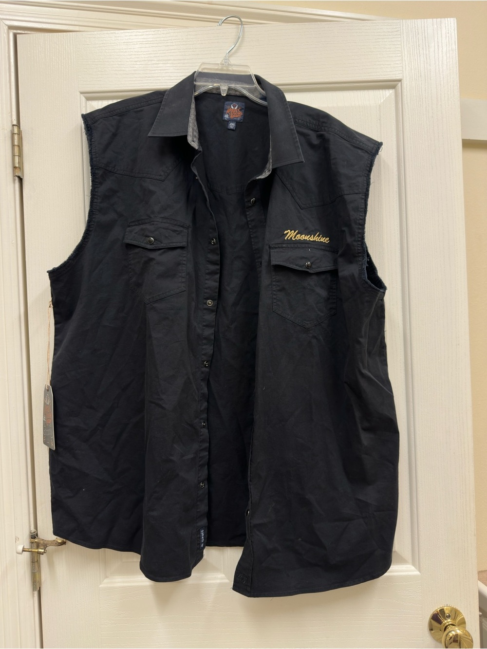 Moonshine Spirit by Brad Paisley cut off sleeved pearl snap shirt black XXL